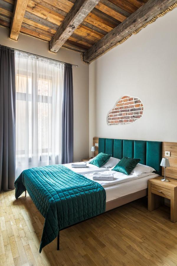 Aparthotel Pergamin Краків Екстер'єр фото
