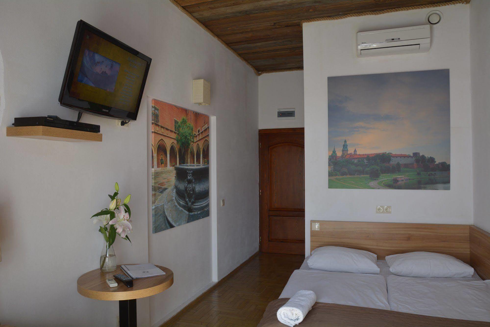 Aparthotel Pergamin Краків Екстер'єр фото