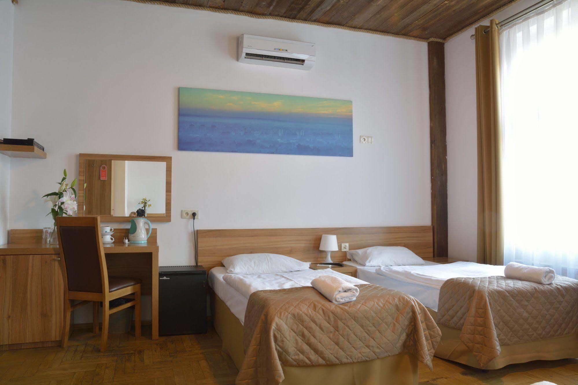 Aparthotel Pergamin Краків Екстер'єр фото