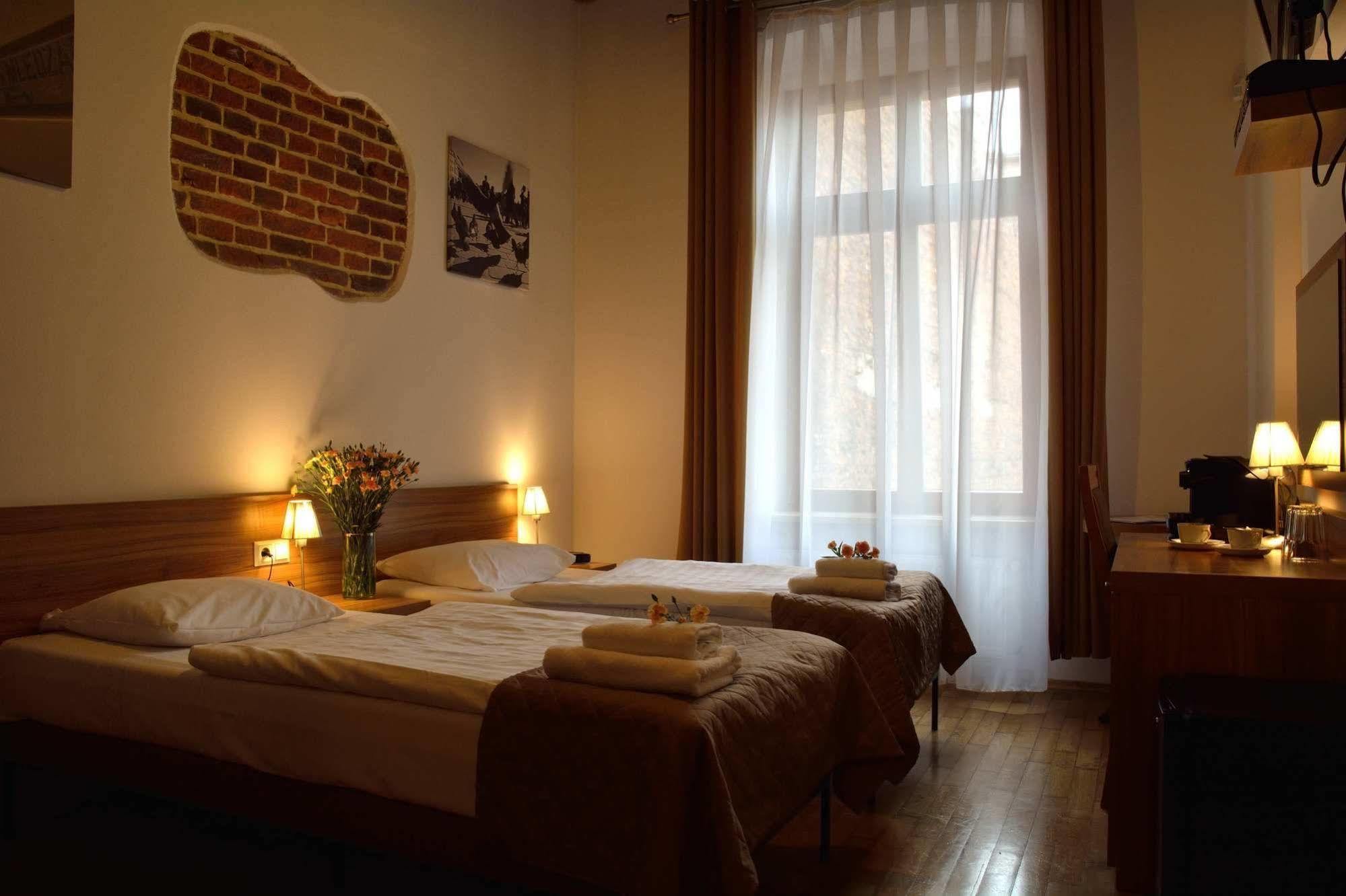 Aparthotel Pergamin Краків Екстер'єр фото